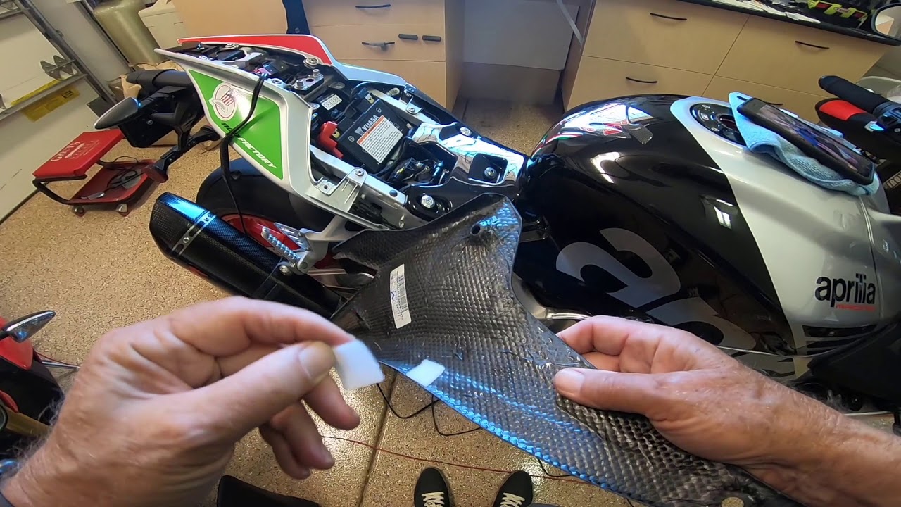 2017 Aprilia Tuono Carbon Fiber Fairing Panel Install