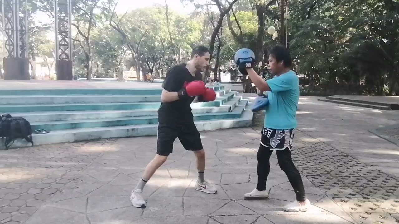 Boxing Training Rounds 2 GM.W/Kagawad Joel elano 74yrs old Sir Abdelaziz Drinou From Muroco 