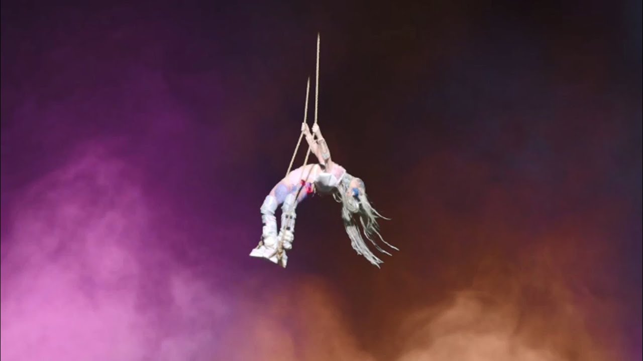 LADY GAGA - DO WHAT U WANT (artRAVE: The ARTPOP Ball Tour Official Backdrop)