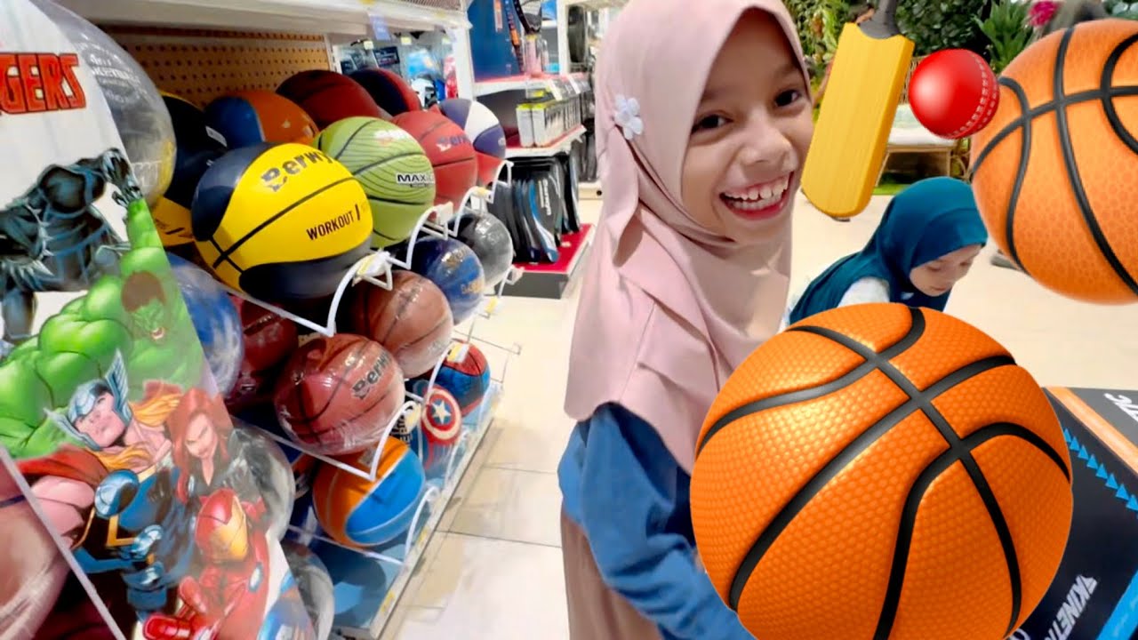 BELI BOLA BASKET BARU DI AZKO!!😆🏀 AFRIN DAN HAFIZAH SEKARANG JADI ANAK BASKET KEREN BANGET!!