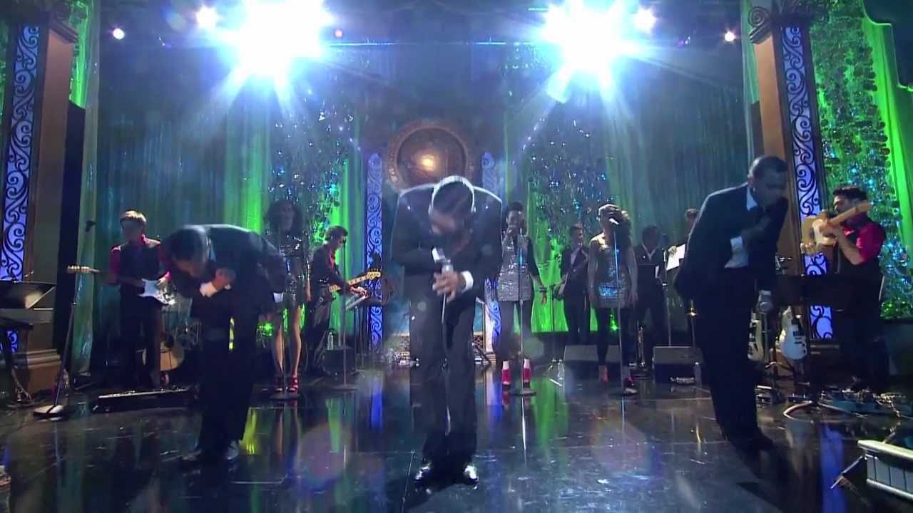 Aknu - Performing Live Beverly Wilshire