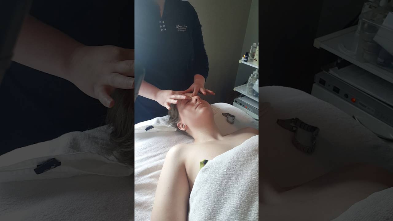 Elemis facial massage