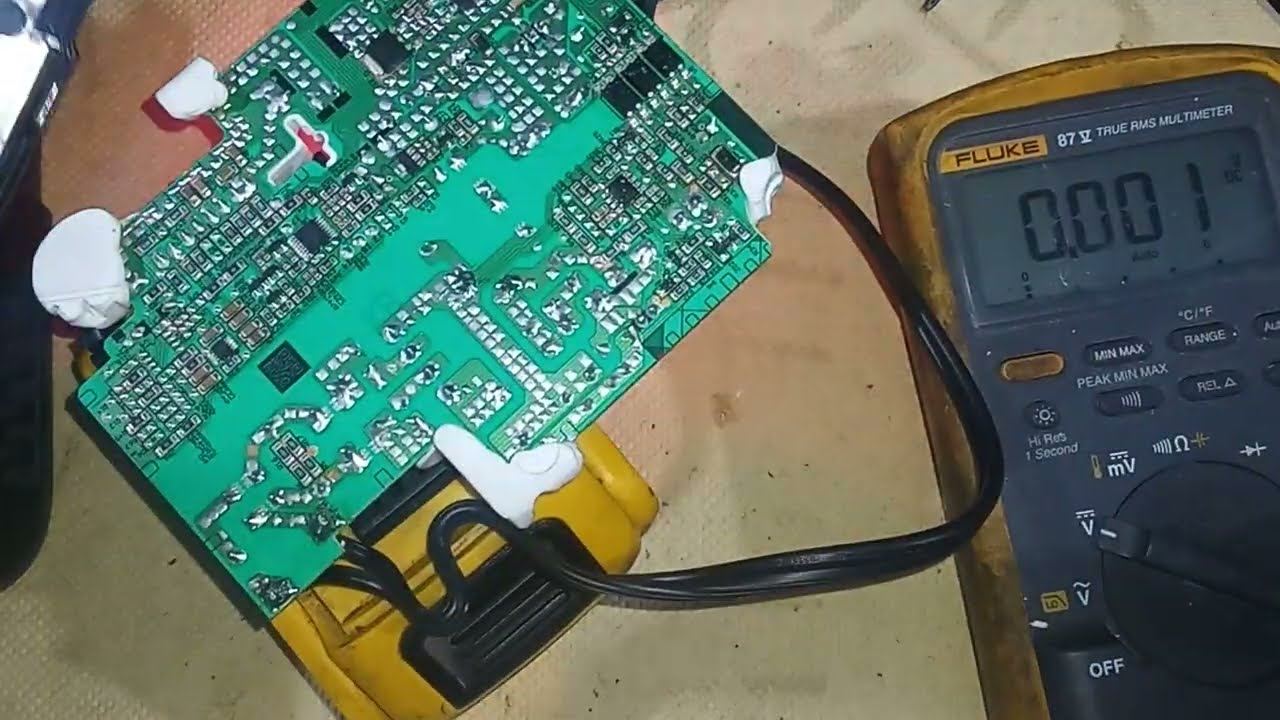 Dewalt charger DCB1104, 120v to 230v (or universal) conversion, resistor values, and voltages