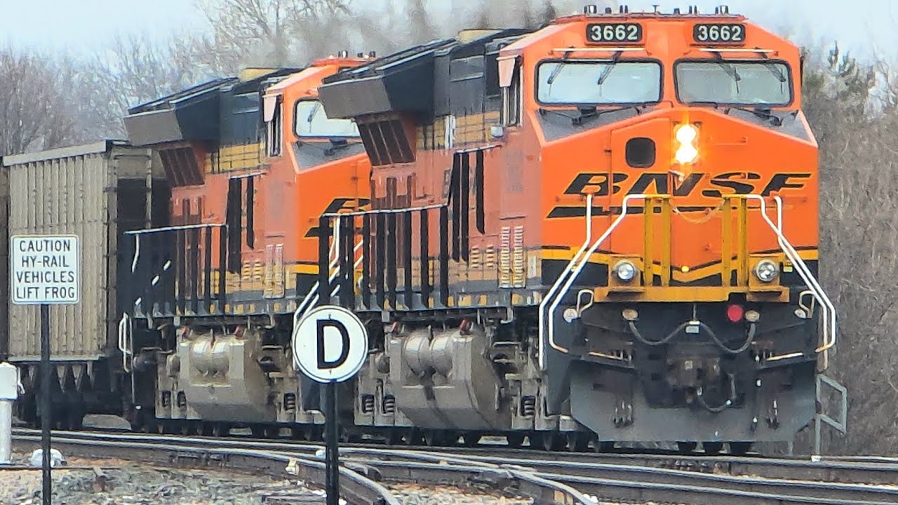 [4K] ALL BNSF ACH Power Highball on a COAL EMPTY! 
