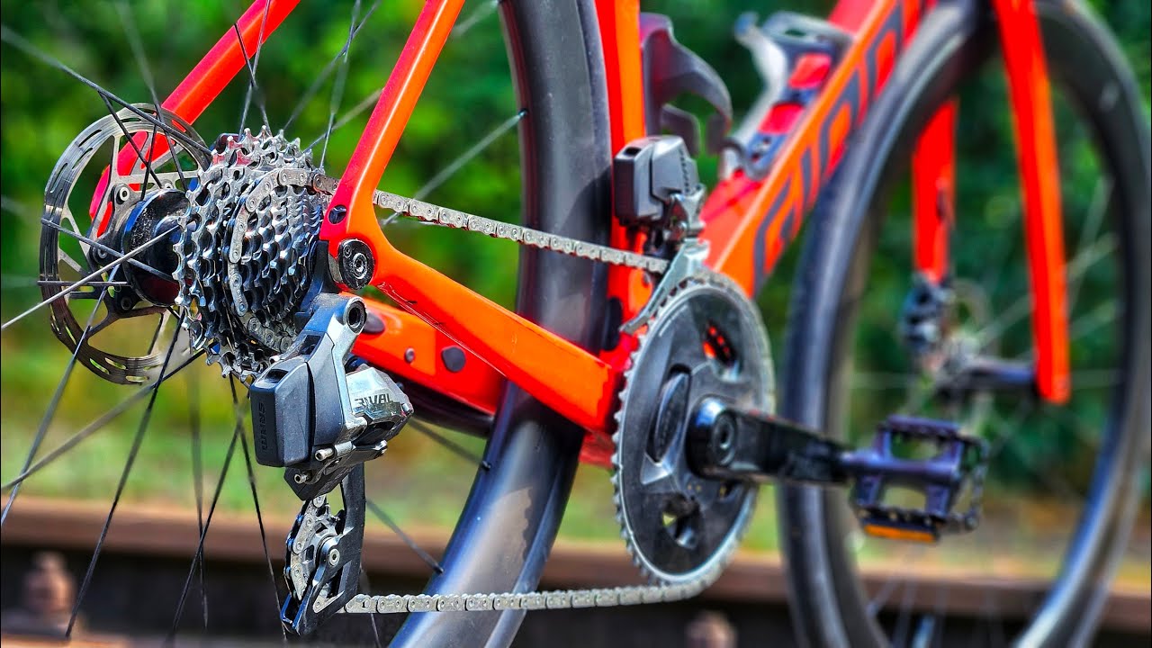 Sram vs Shimano: Porównanie AXS i Di2 - Który Warto Wybrać?