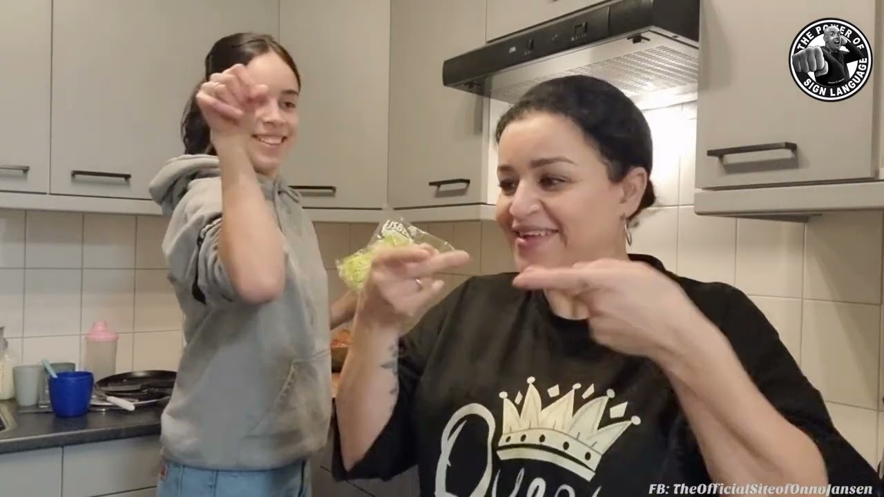 Chatting #0157: My daughters first time cooking 😍👩🤟