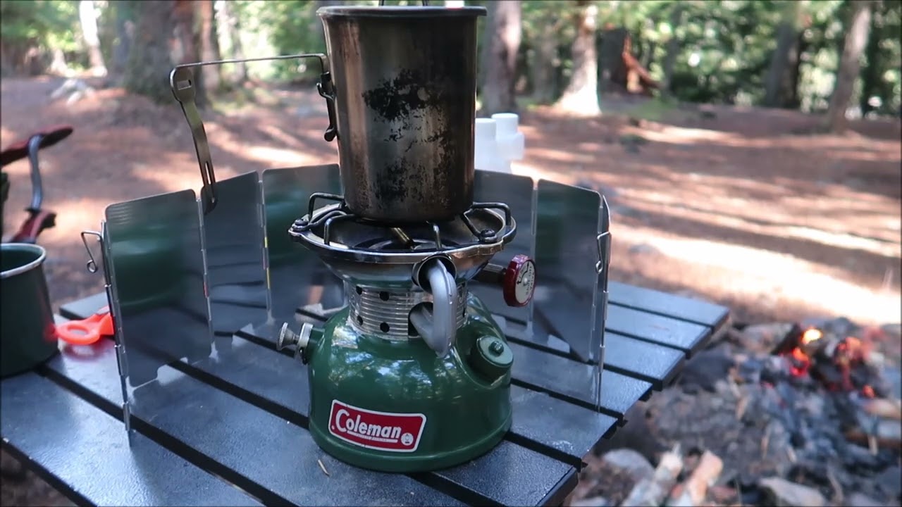 Coleman 502 Stove
