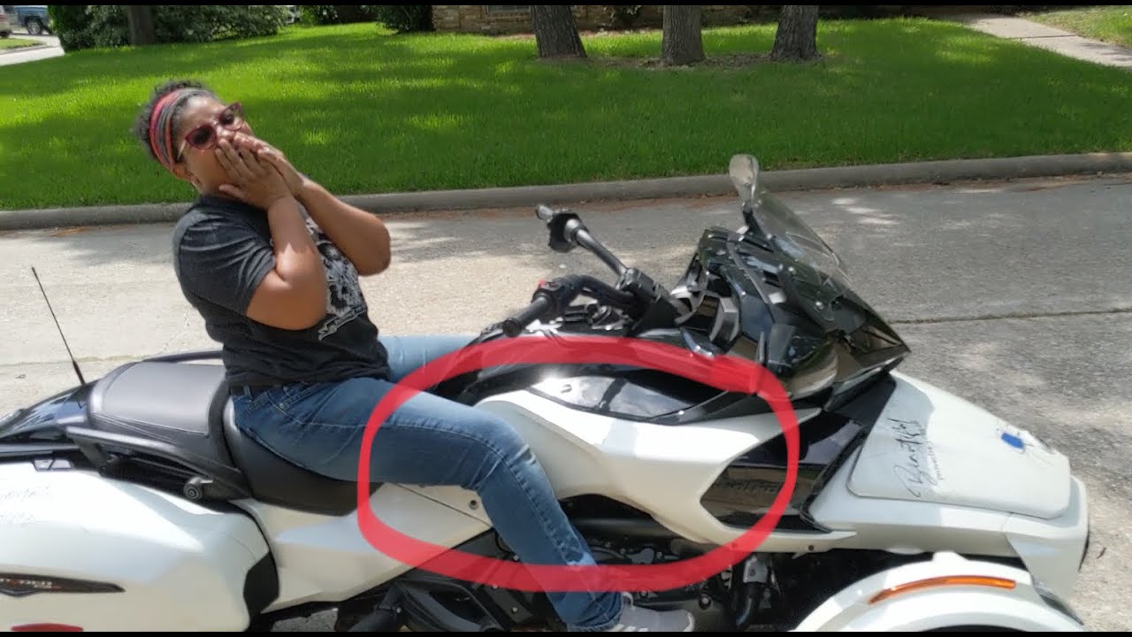 Ungraded Can Am Spyder factory horn to MotoHorn (train horn)