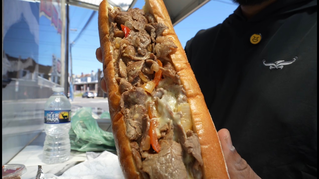 Самый недооцененный чизстейк в Филадельфии? Frank's Steak в районе Мэйфейр (Филадельфия).