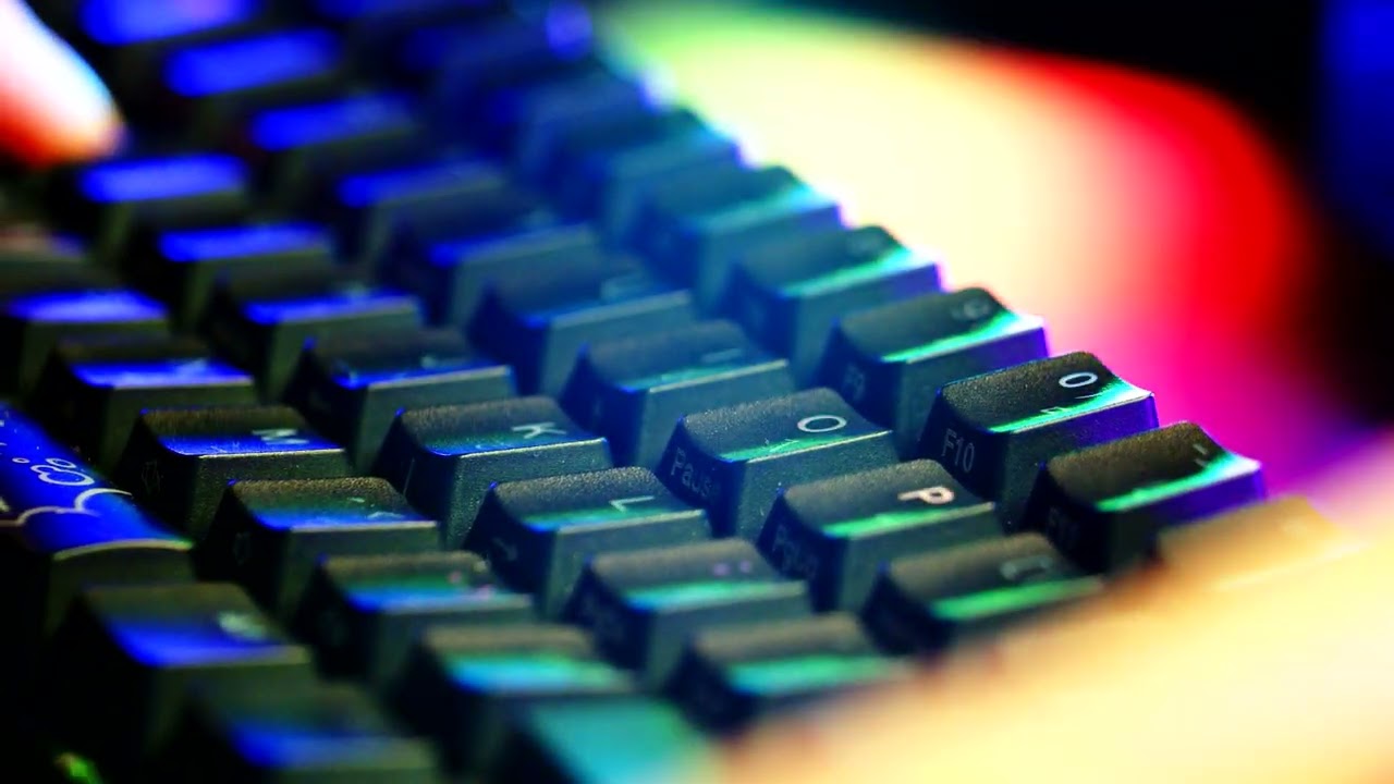 Built a $2000 keyboard only to discover typing on 爸爸的老 Nokia phone feels smoother stronger and emoti