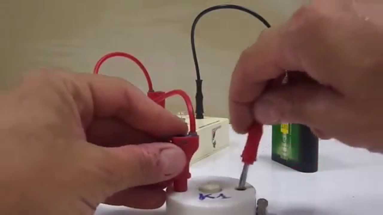 025 cinquième électricité - Circuit  avec interrupteur