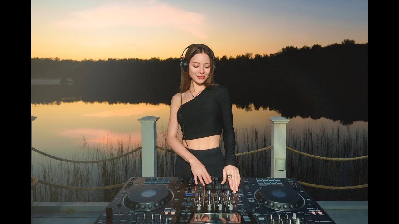 Vera Aire - Live @ Pond, Noginsk / Melodic Techno & Progressive House Mix