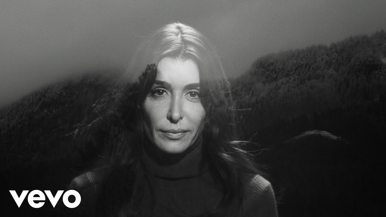 Jenifer - En attendant (Clip officiel)