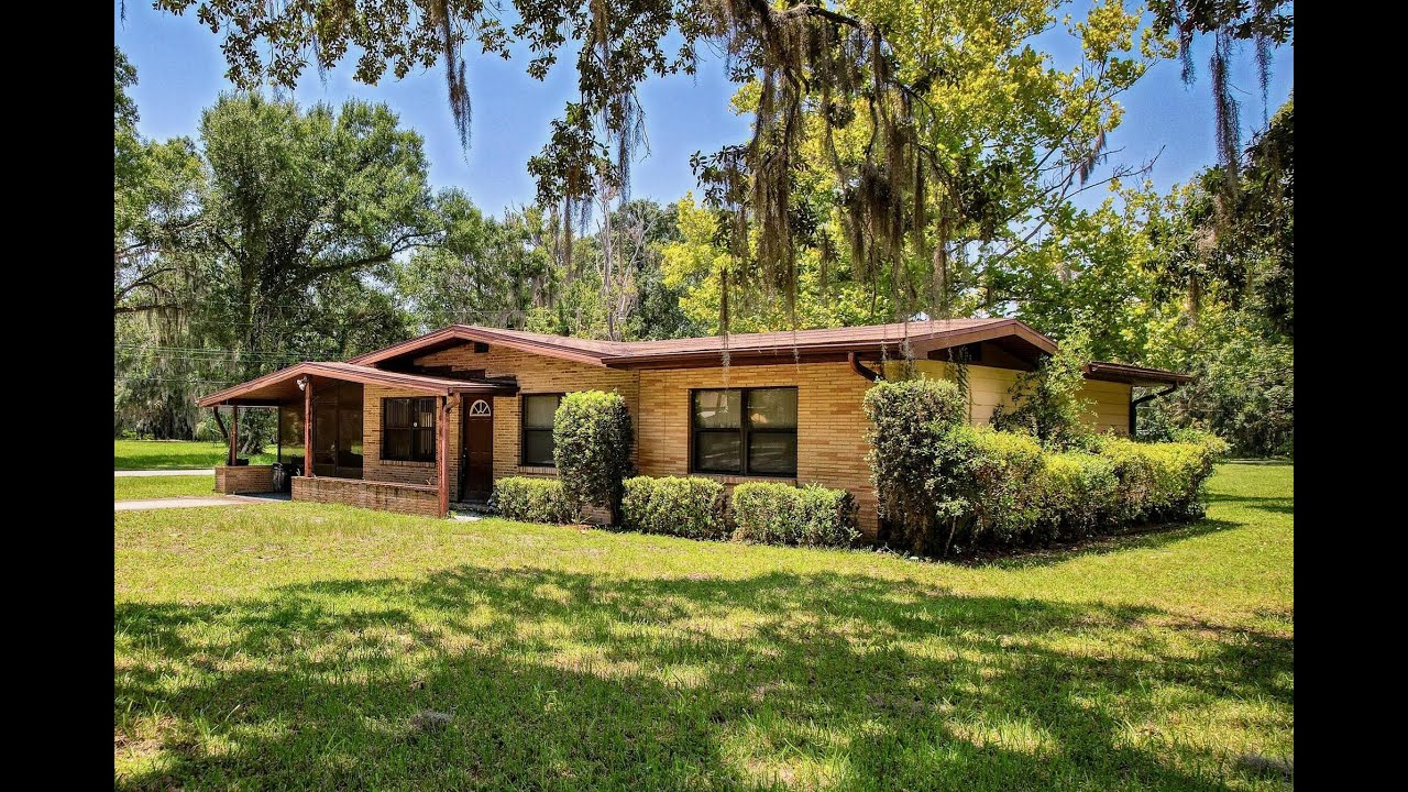 Crystal River, Florida Real Estate Photography - 205 NE Crystal St, Crystal River, FL 34428