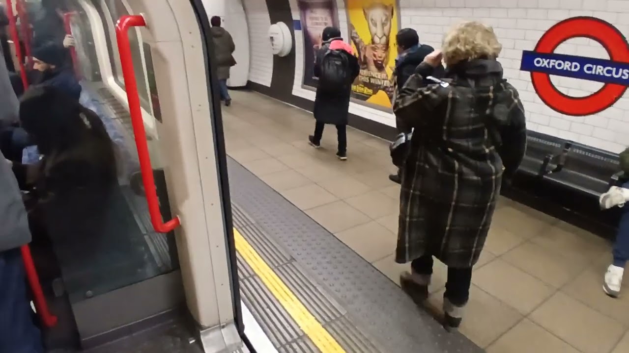 Central Line 6 minute journey #london #underground #metro #train #railway 
