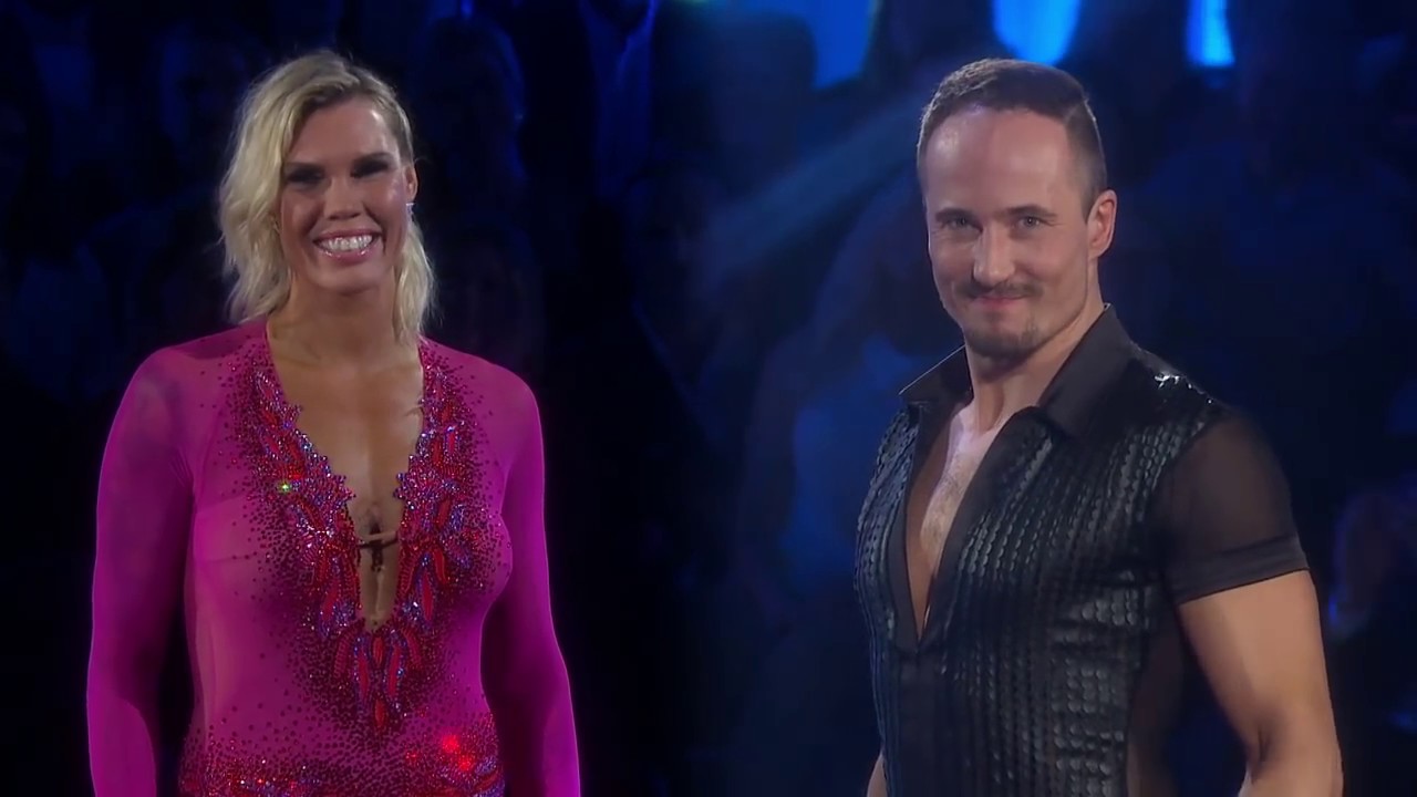 Mikaela Laurén och Kristjan Lootus – Samba - Let’s Dance (TV4)