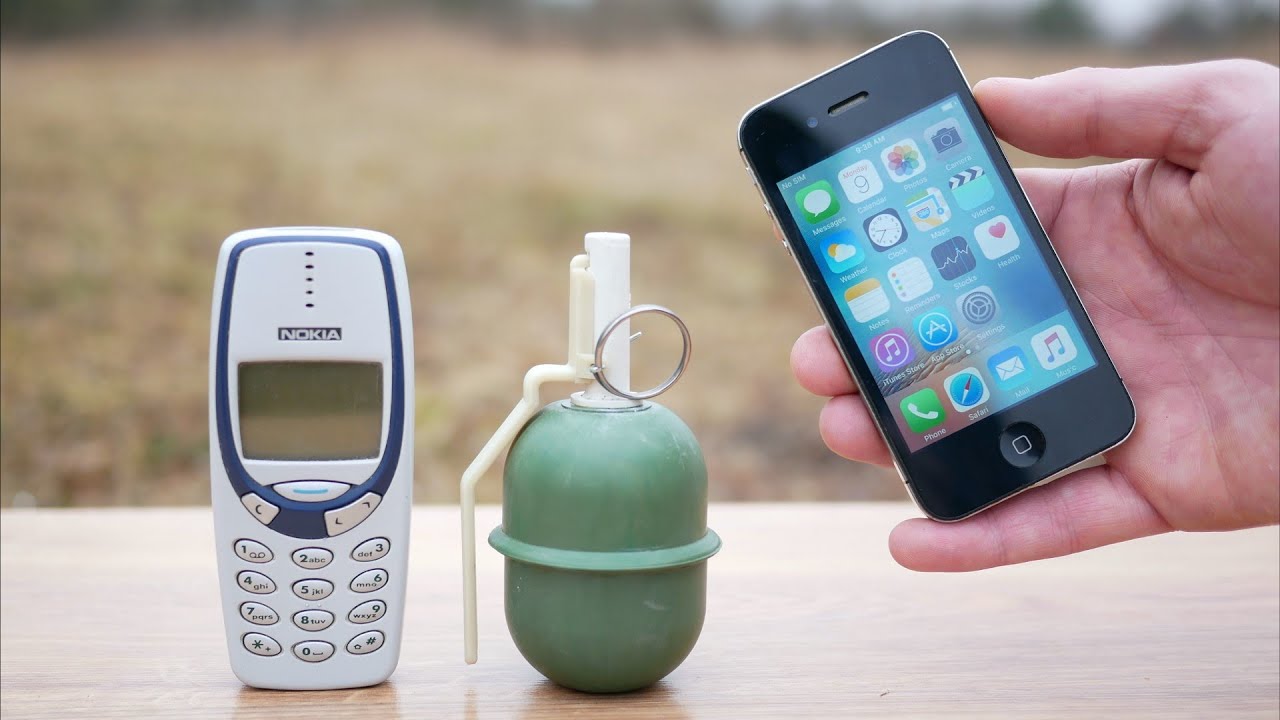 Iphone & Nokia 3310 vs RGD-5 & XXL Firecrackers