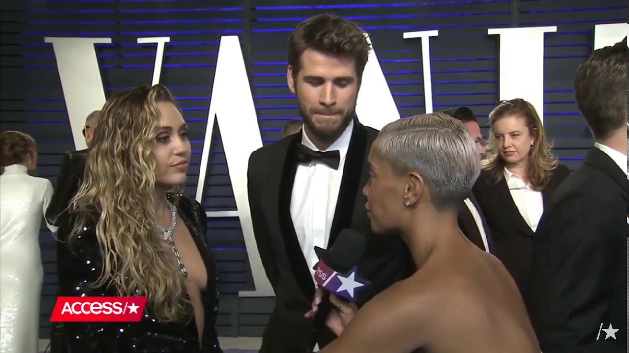 Miley twerking on Liam 🤣❤️ Best thing ever