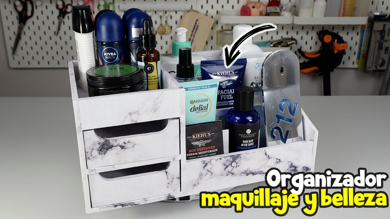 Organizador de maquillaje y cuidado personal de cartón