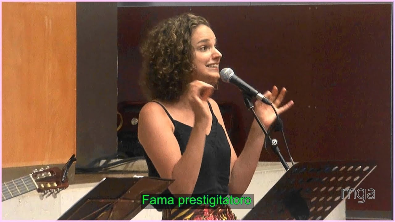 Ekvadora prokuroro · Dominika Handzlik · Esperanto