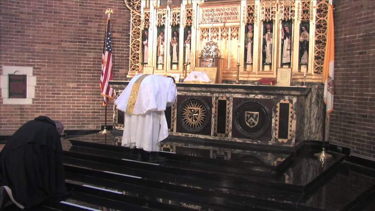 Dominican Rite Low Mass (Commentary) - B4 Prayers at foot of altar