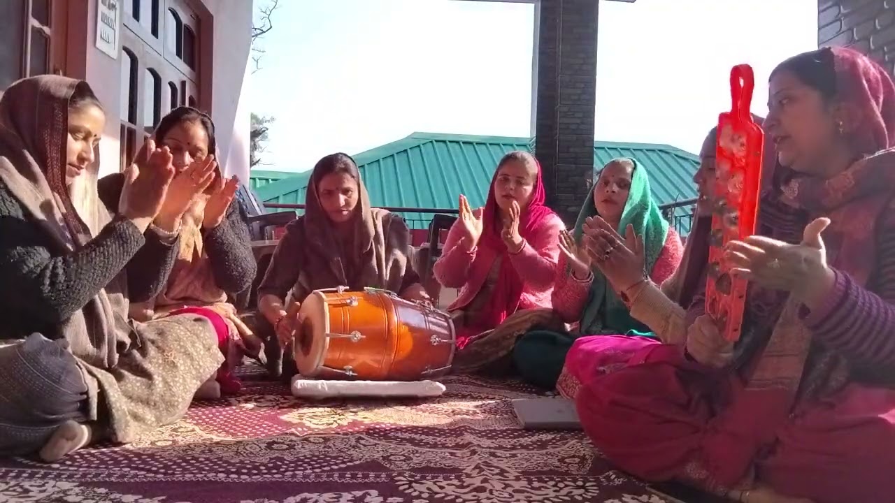 मिश्री से मीठे बोल हमारी राधा रानी के #bhajan #popular#viral #bhajansongs