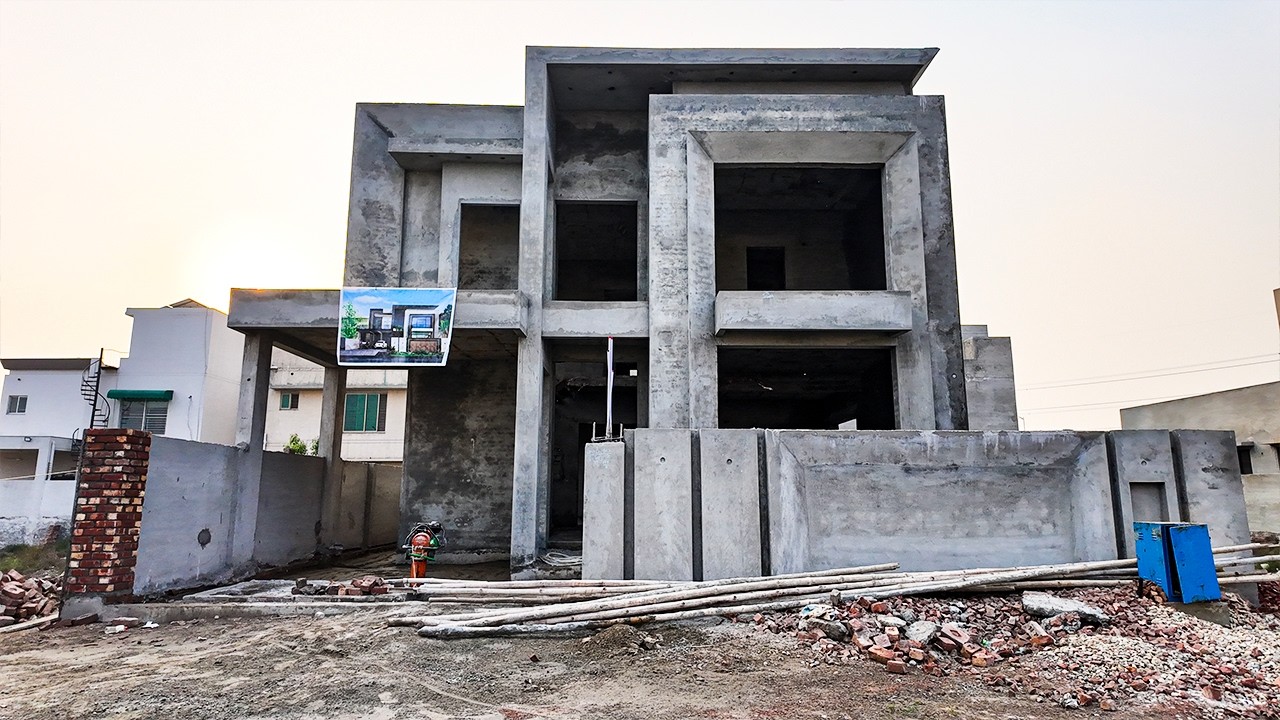 1 KANAL HOUSE FOR SALE IN BANKERS AVENUE COOPERATIVE HOUSING SOCIETY LAHORE