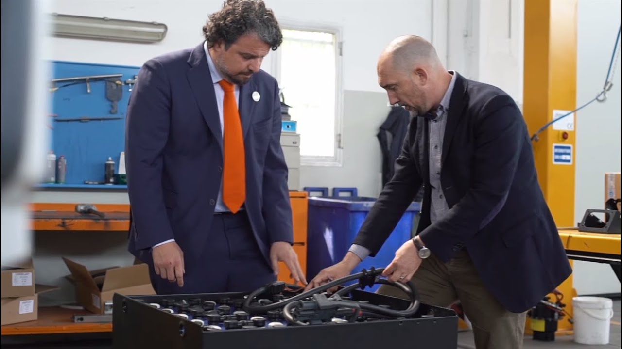 Rozwiązania energetyczne EnerSys w zamiatarkach ulicznych Tenax Electrical
