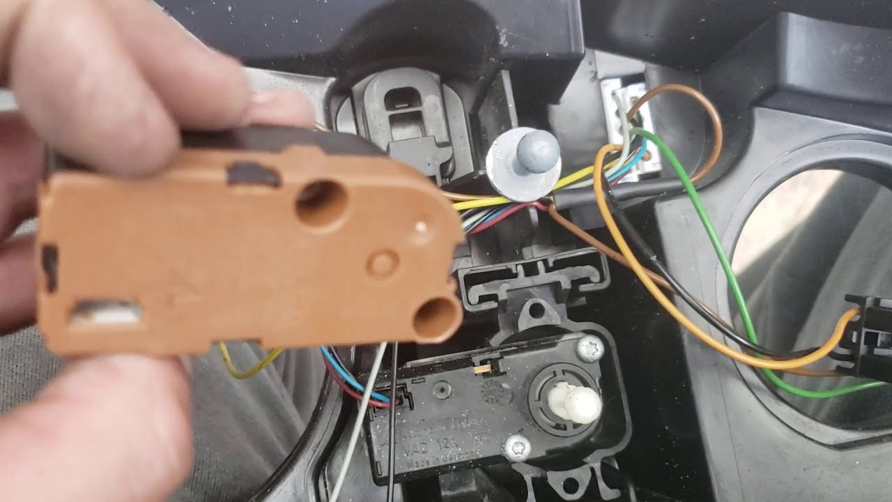 Recuperação de farol troca de motor farol peugeot 307 SW feline griffe hatch sedan