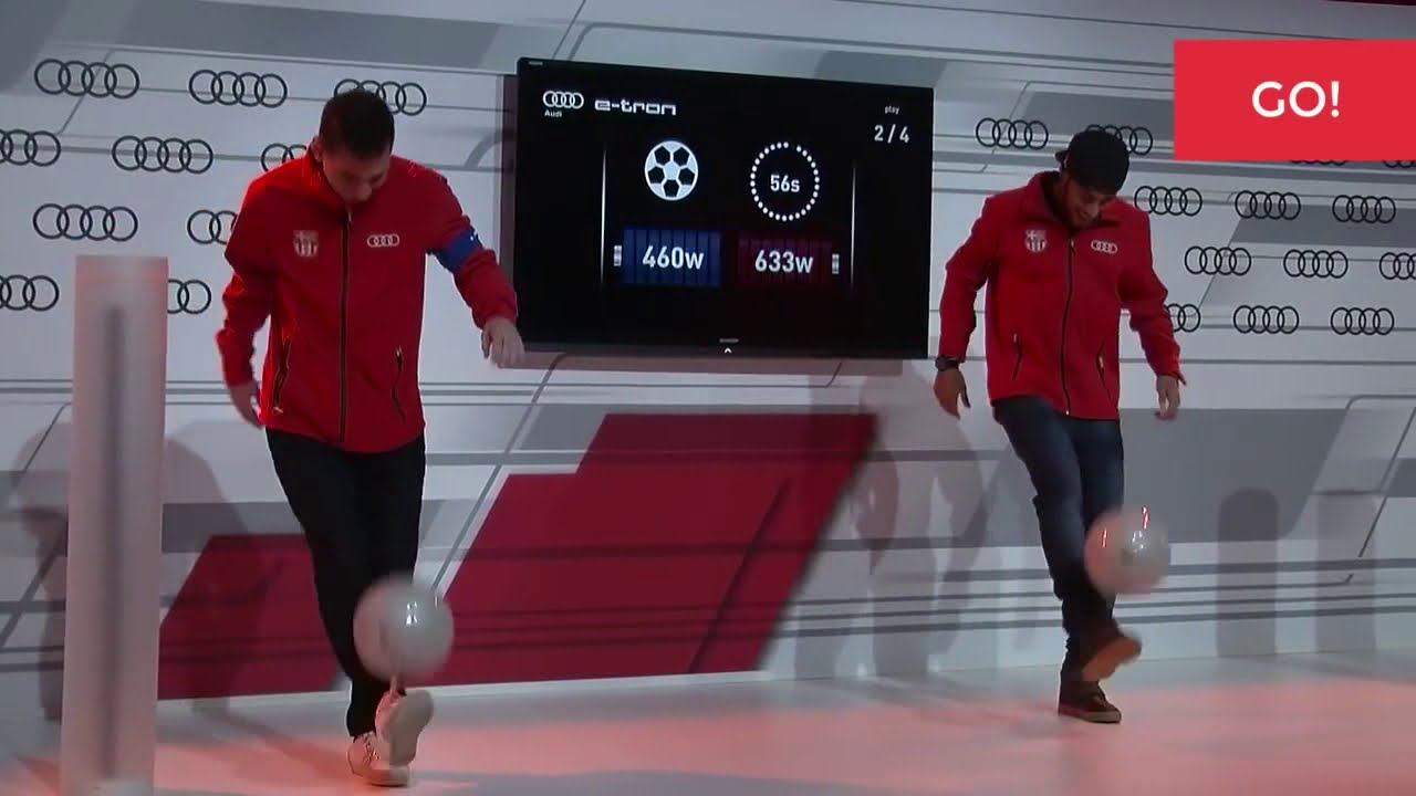 Lionel Messi vs Neymar || Ball Juggling || Who Can Do The Best||