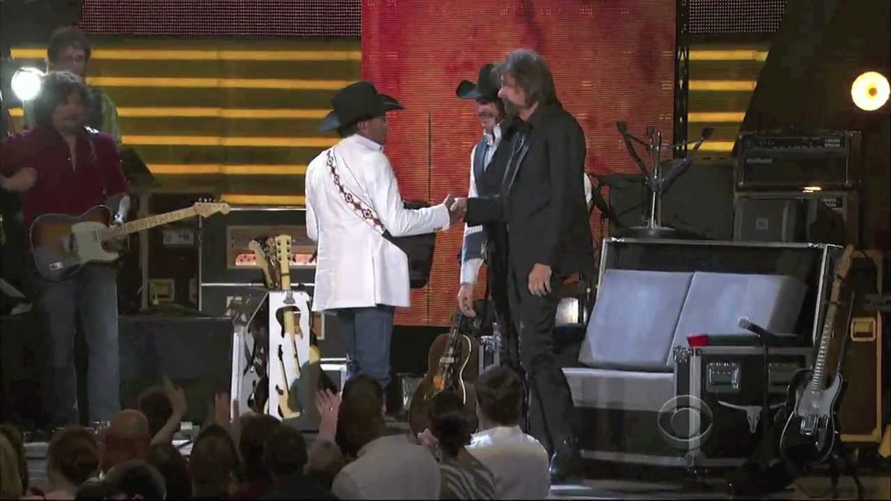 George Strait singing Boot Scootin' Boogie (HD) - Brooks and Dunn ACM Last Rodeo