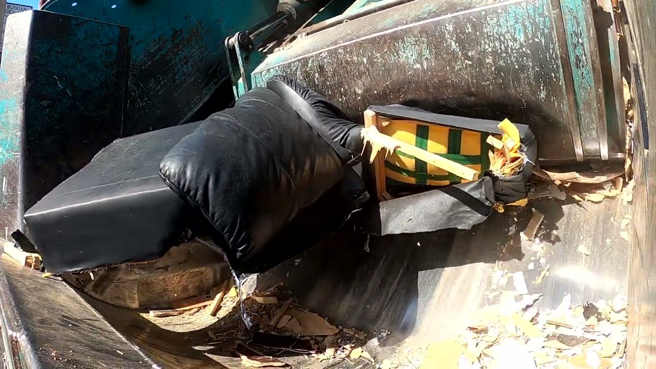Bulky Crushing ASMR W/ Rear Loader!