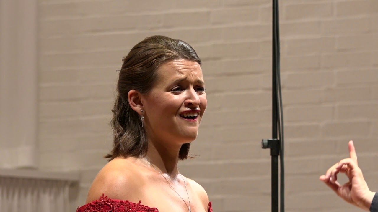 IMA 2019: Megan Moore; Nacque all'affanno - Arie der Cenerentola aus La Cenerentola