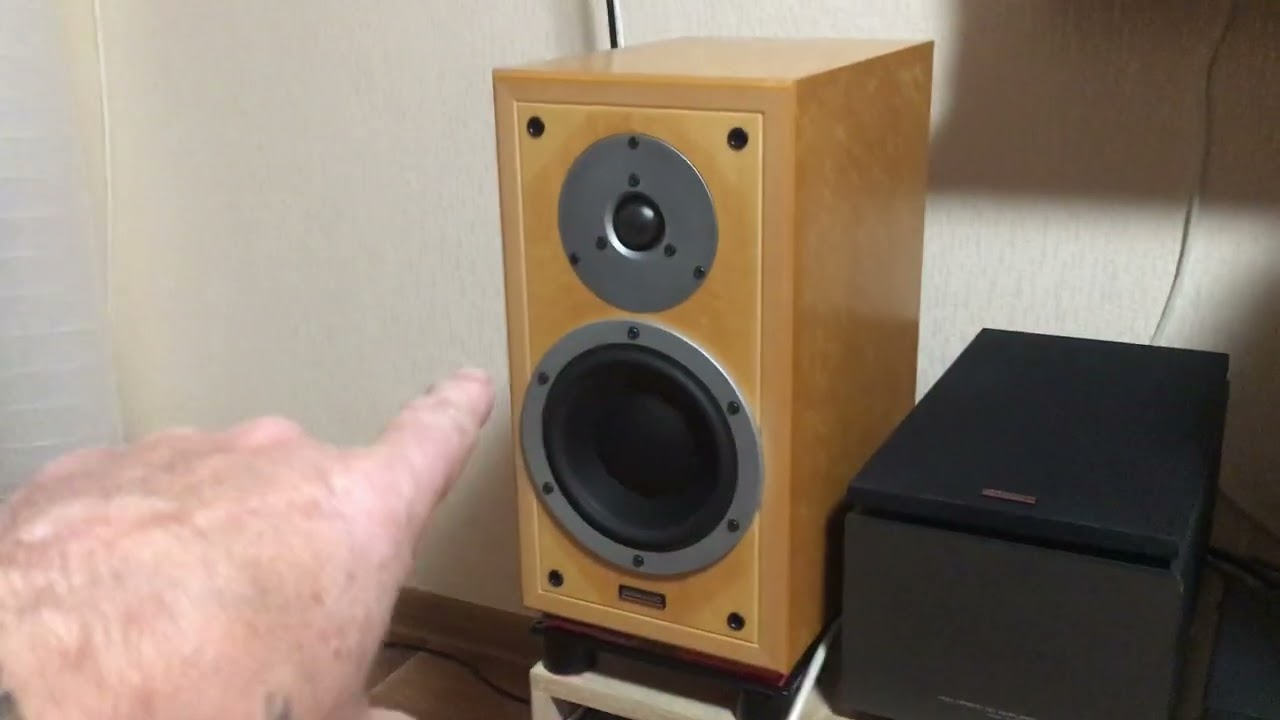 Accuphase p700