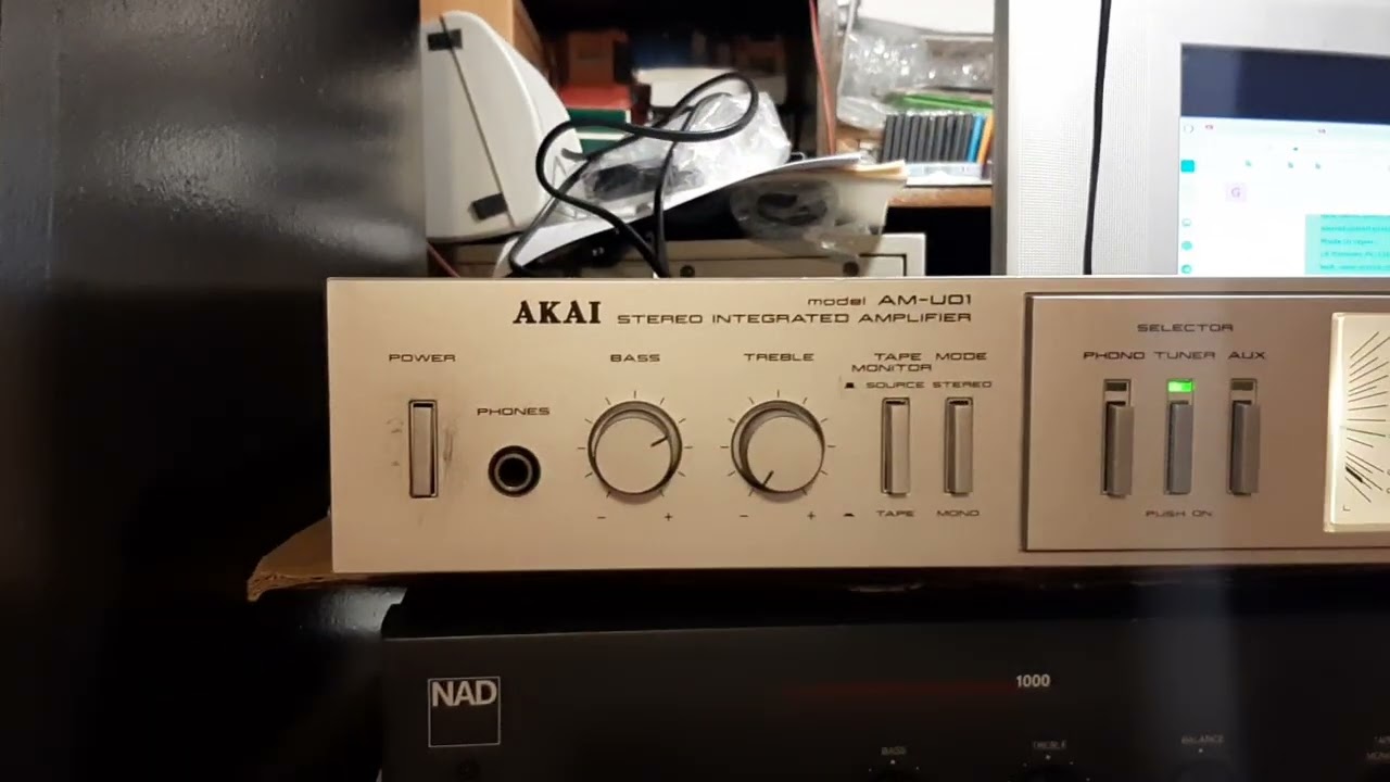 Akai AM-U01 vu meter amp first test