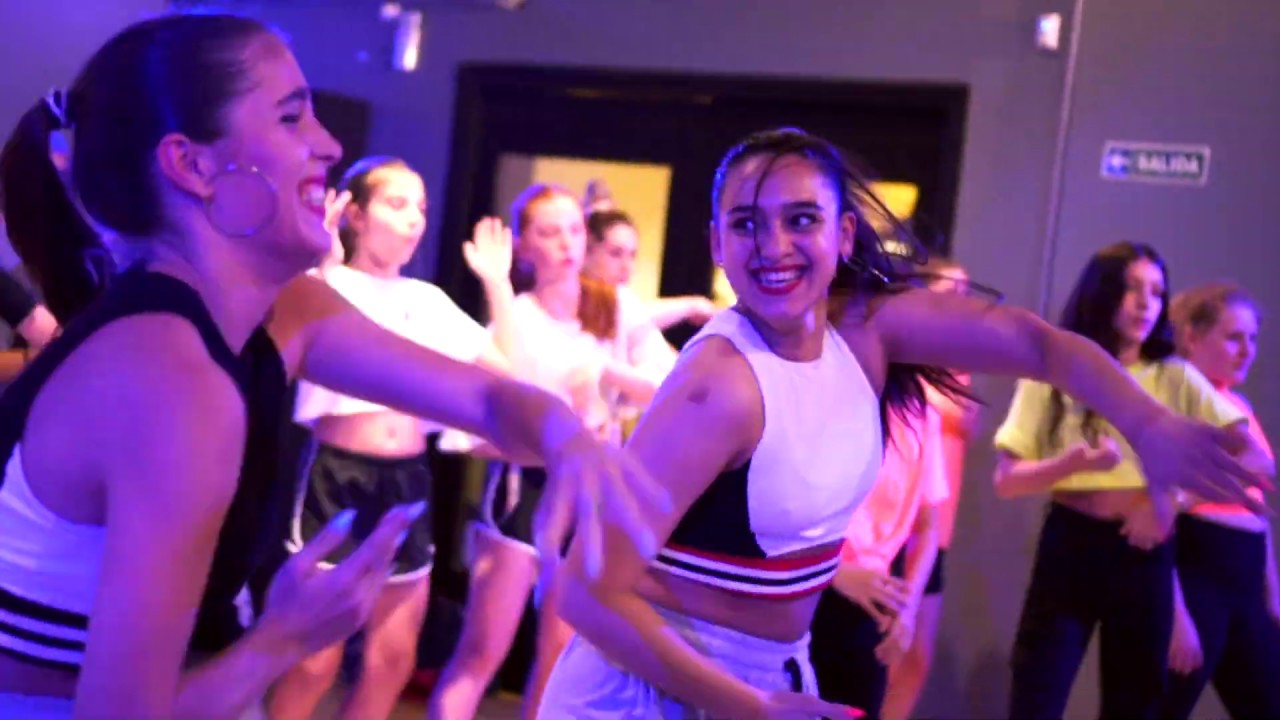 FRESA - Tini Stoessel + Lalo Ebratt / Coreografia Flor Diaz y Pili Moya