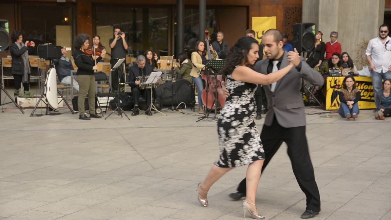 Pedacito de cielo, Vals - Claudio y Martina / Calle Tango - Milonga Callejera