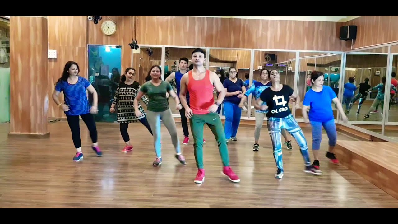 ZUMBA  - Yeh Zameen ga rahi hai song / suresh fitness center  nerul new Mumbai
