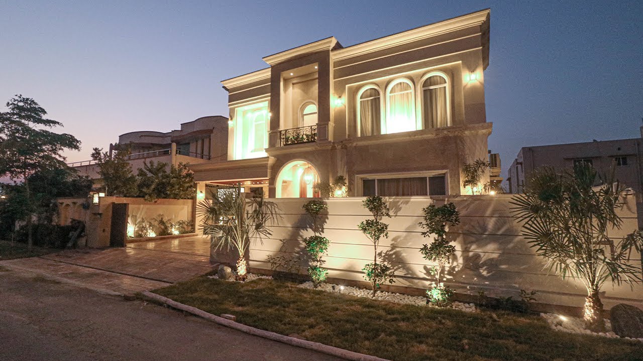 7.45 CRORE  DHA LAHORE,s 1 KANAL ROYAL CLASSIC   LUXURIOUS FURNISHED DESIGN HOUSE PHASE 6   H No 56