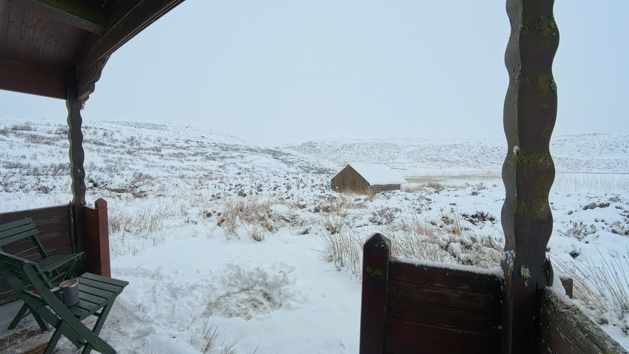 Freezing Scottish wilderness hut 