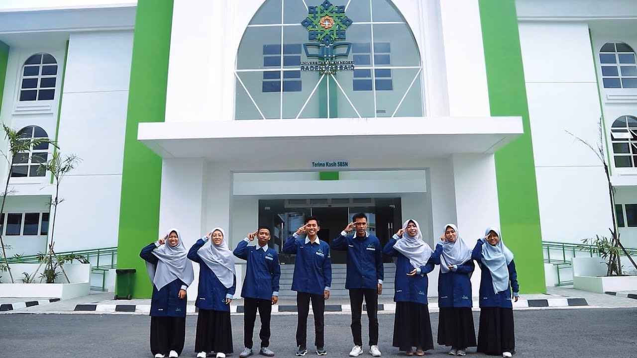 COMPANY PROFILE KSEI FRESH FEBI UIN RADEN MAS SAID SURAKARTA 2023