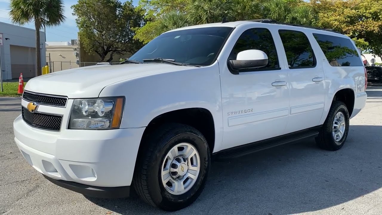 2013 Chevrolet Suburban 2500 HD walkaround 147k miles