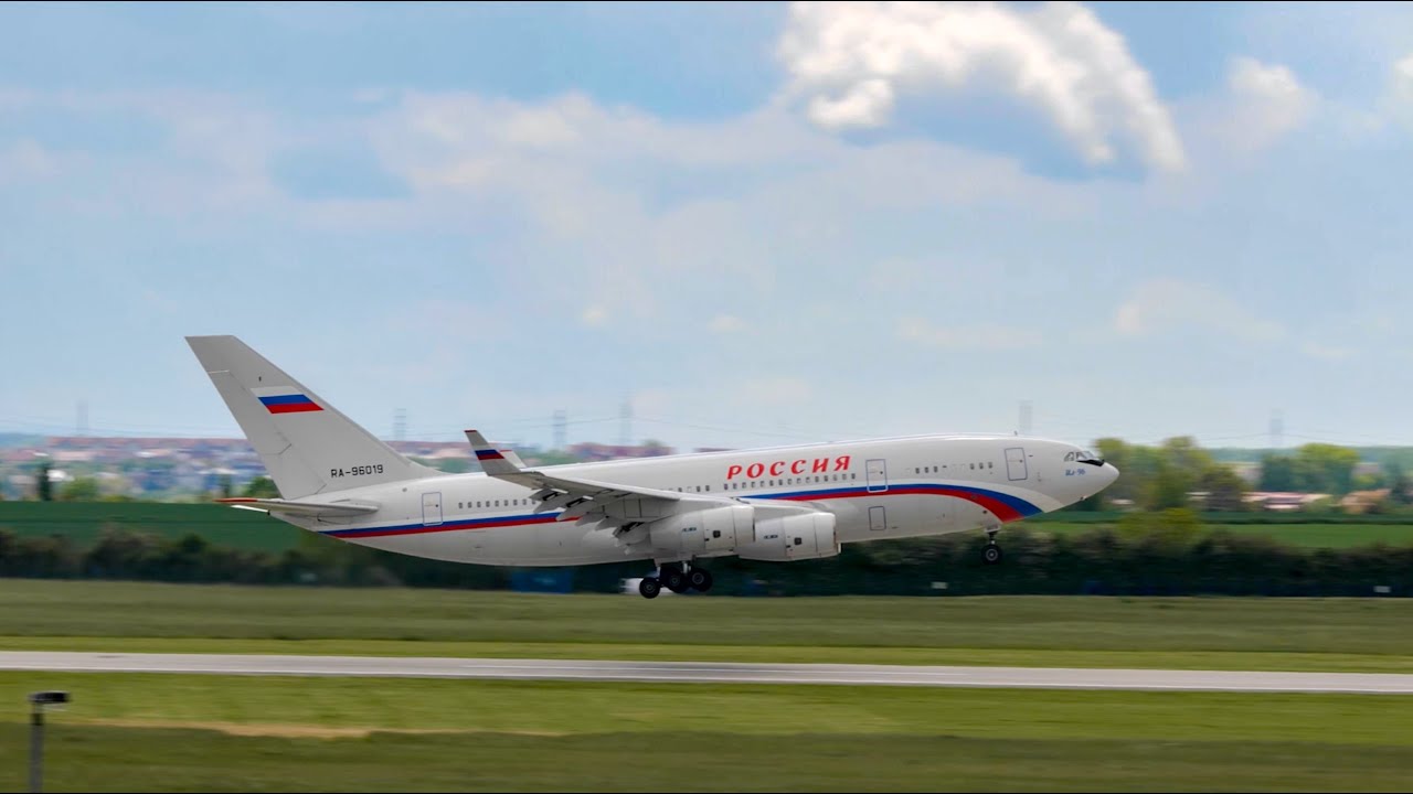 Ilyushin 96 - přílet a odlet z Letiště Praha s vyhoštěnými ruskými diplomaty