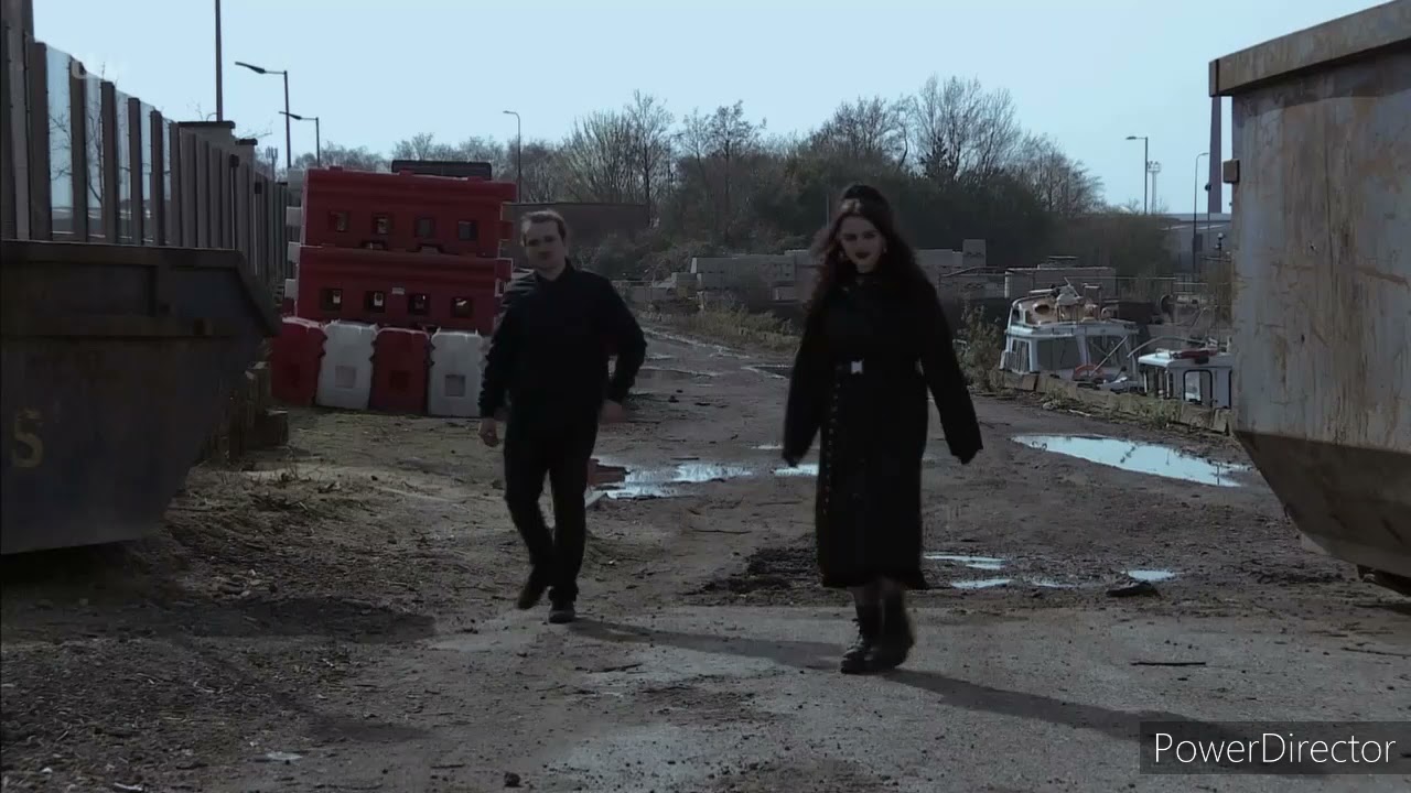 Coronation Street - Nina and Seb's Evening Walk Takes A Dark Turn (5th May 2021)