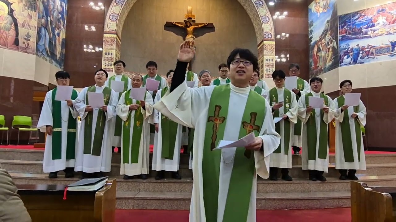 2026년도 남동구 구.반장들에게  신부님들께서 *걱정말아요* 선물로 불러주셨습니다 
