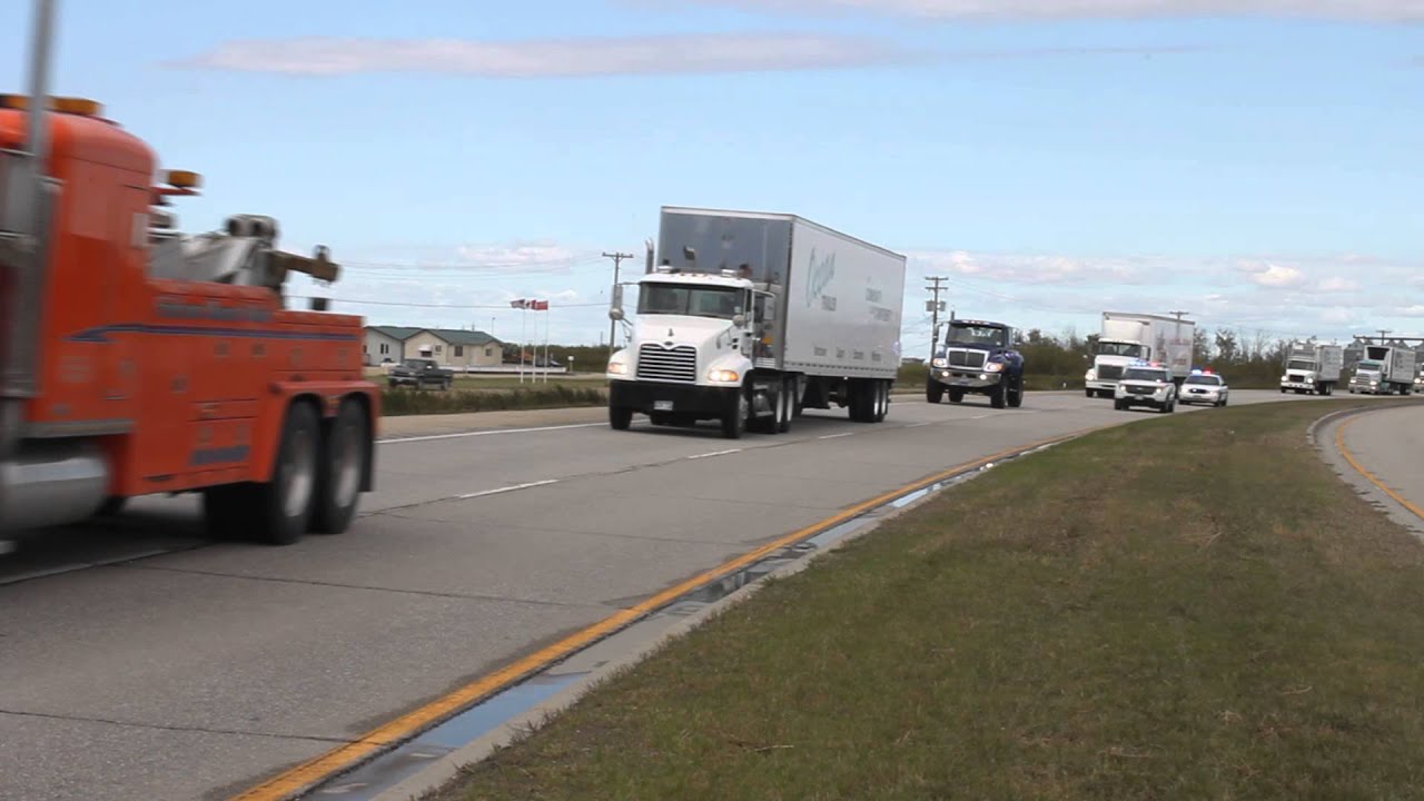 WORLDS LARGEST CONVOY WINNIPEG 2013 by CANADIAN TRUCKING MAGAZINE