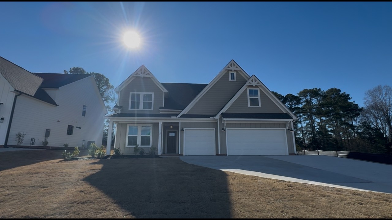 Tour Inside A Gorgeous New Construction Home on .5 Acre Lot for $550k | Living in Greenville