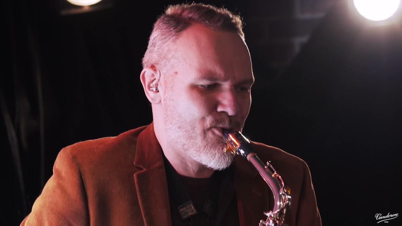 Jean-Hervé Michel plays A45 Jumbo Blue