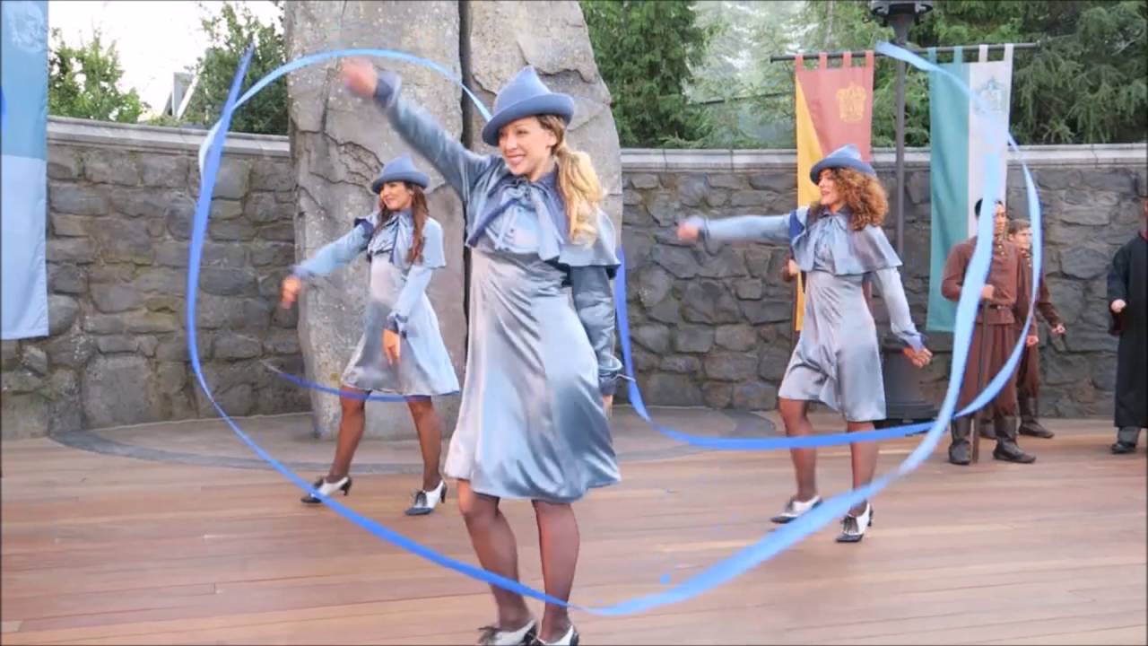 The lovely ladies of the Beauxbatons Academy of Magic...Universal Studios