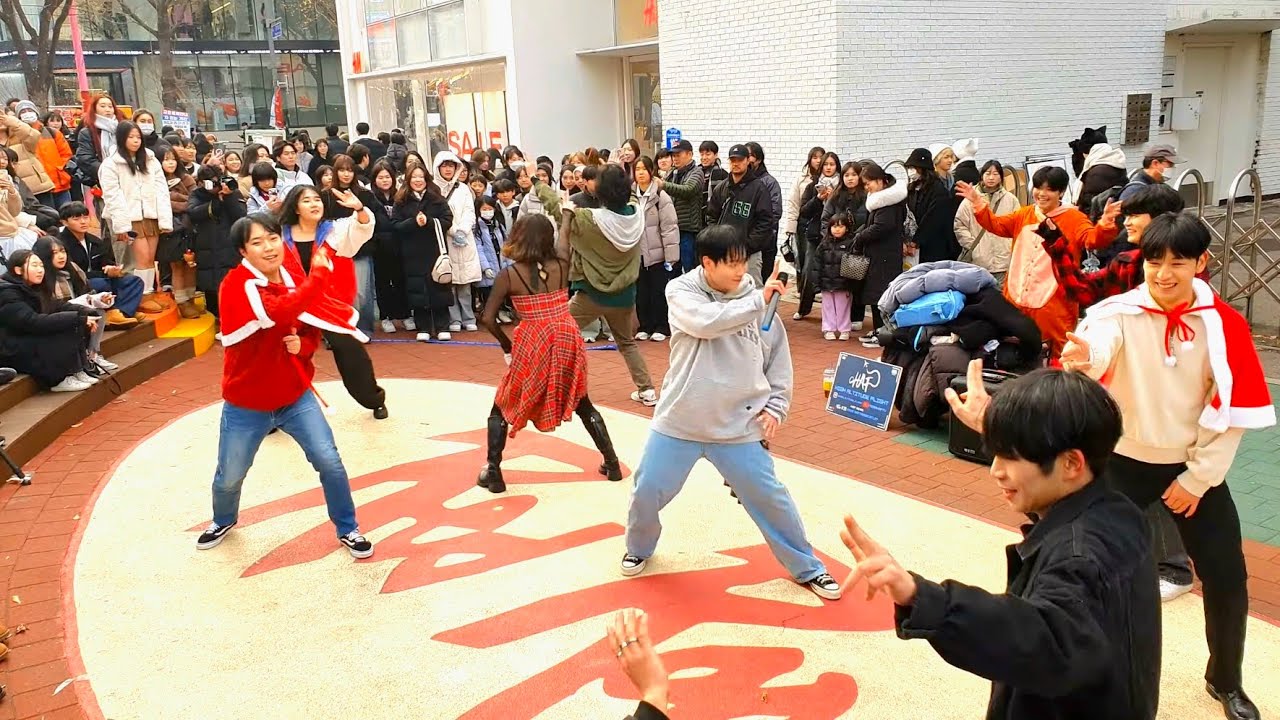 [STREET ARTIST] HAF. CHRISTMAS HONGDAE BUSKING. 241221.